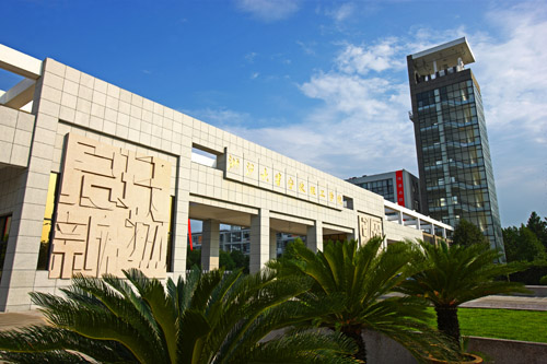 公司開啟智能化交通設(shè)施之路，聯(lián)合浙大寧波理工研發(fā)交通設(shè)施管理平臺(tái)